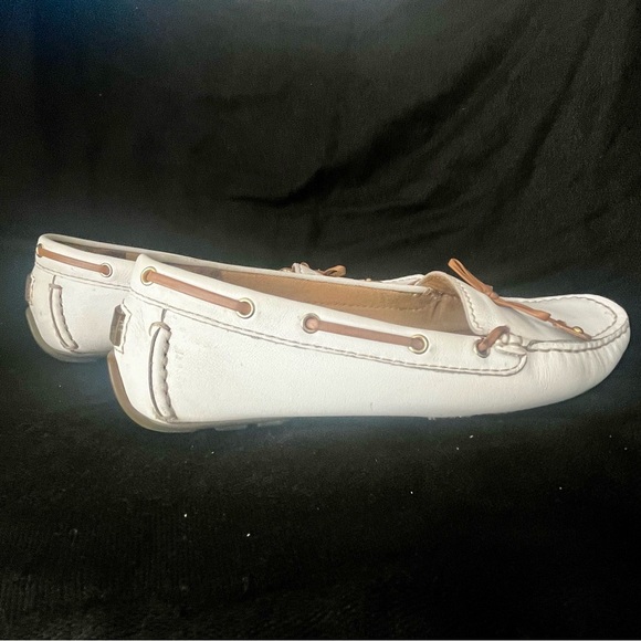 Clark’s white driving shoes - Picture 1 of 6